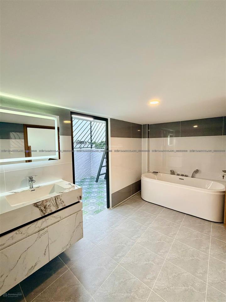 Bán nhà phố đường hương lộ 2  full nội thất  60m2  gần ngã tư bốn xã  nhỉnh 7 tỷ