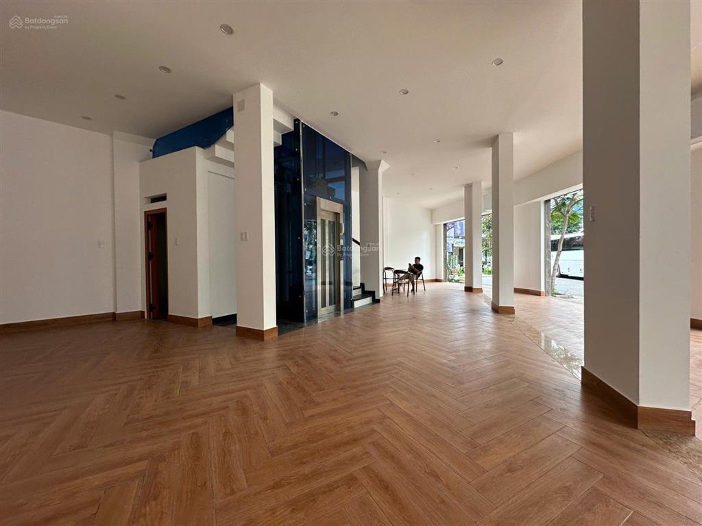 Bán căn góc 2 mặt tiền đường mã lò, có thể làm shophouse, ngang 12m, 6 tầng, 19 tỷ thương lượng
