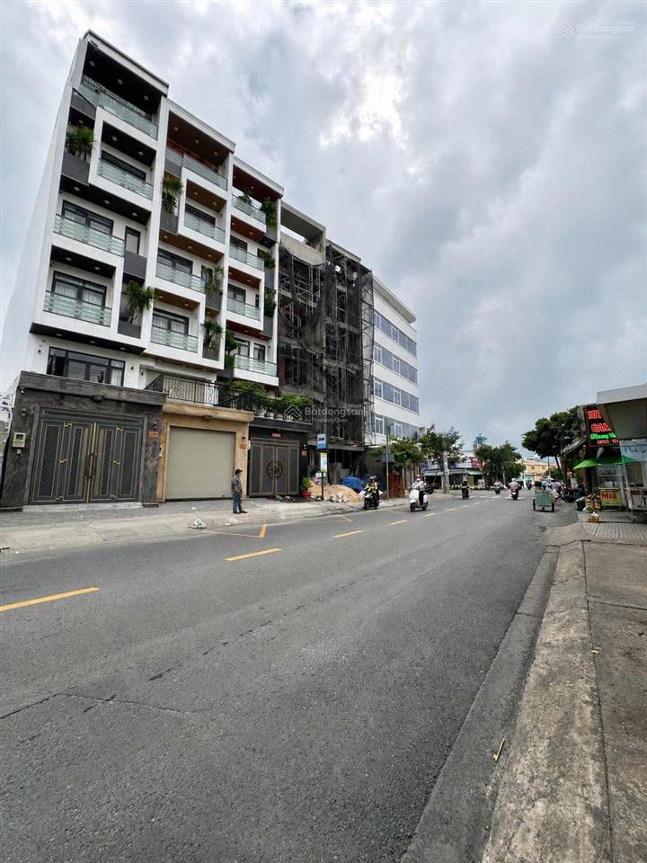 Bán căn góc 2 mặt tiền đường mã lò, có thể làm shophouse, ngang 12m, 6 tầng, 19 tỷ thương lượng