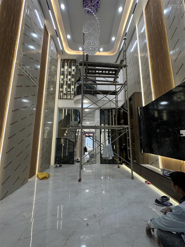 Bán nhà phố hẻm 12m, 413 lê văn quới thông 730 hl2. 5 tầng, thang máy 450kg, full nội thất. 11,9 tỷ