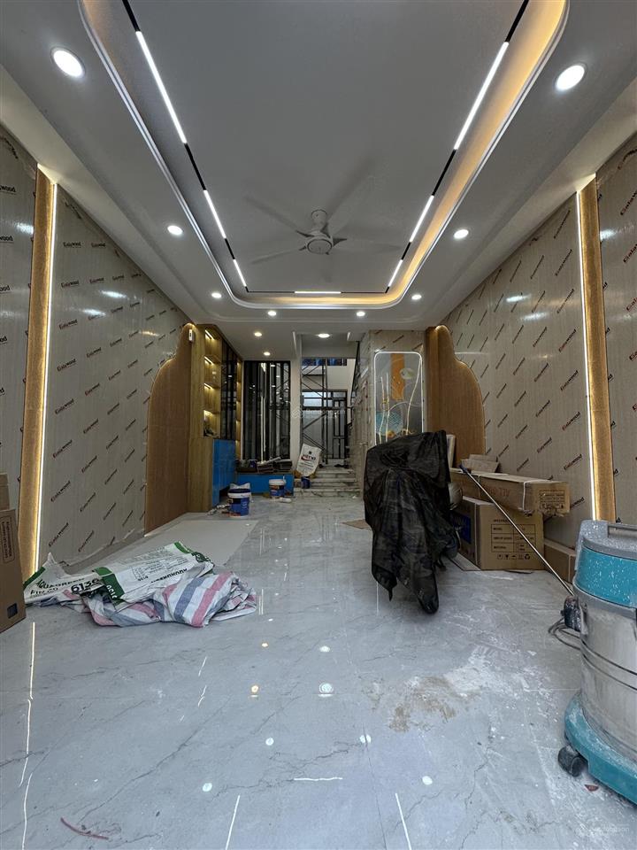 Bán nhà phố hẻm 12m, 413 lê văn quới thông 730 hl2. 5 tầng, thang máy 450kg, full nội thất. 11,9 tỷ