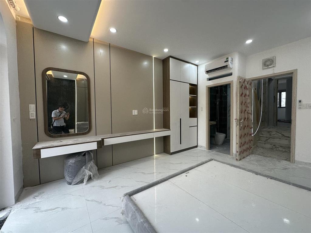 Bán nhà phố hẻm 12m, 413 lê văn quới thông 730 hl2. 5 tầng, thang máy 450kg, full nội thất. 11,9 tỷ