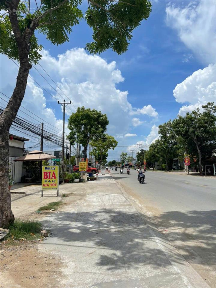 Bán nhà mặt tiền quốc lộ 50, vị trí kinh doanh đắc địa, nhà mới