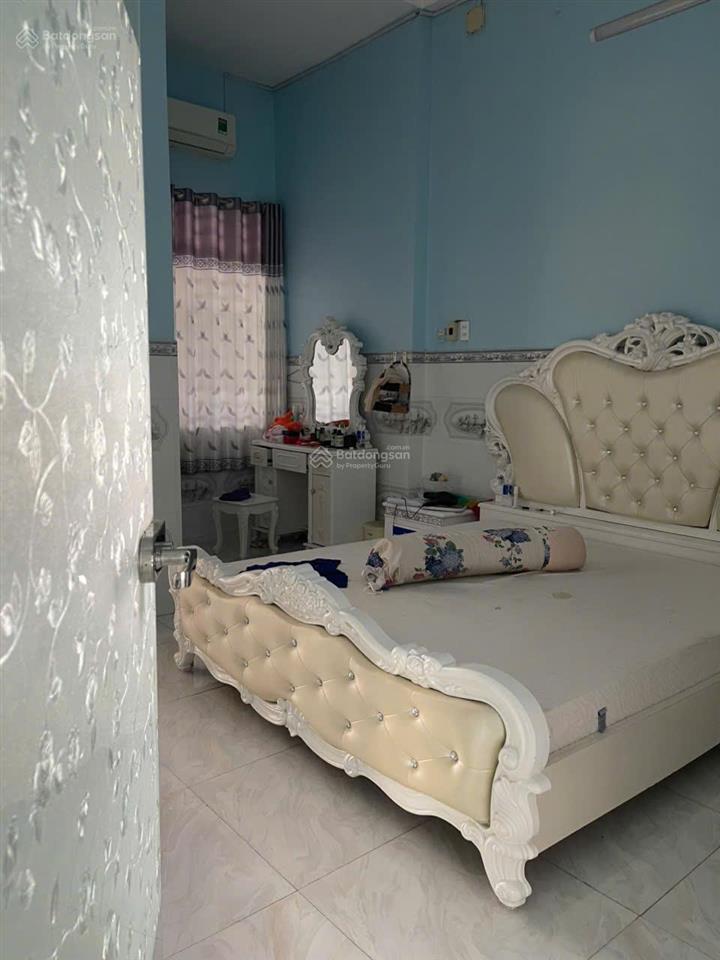 Bán nhà mặt tiền quốc lộ 50, vị trí kinh doanh đắc địa, nhà mới
