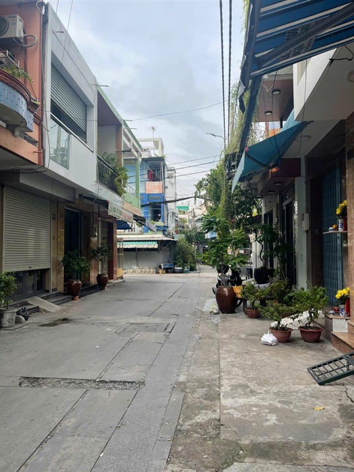 Cần bán gấp nhà hẻm ô tô đường lạc long quân, quận 11. dt 39m2
