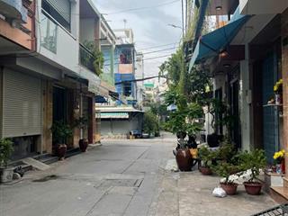Cần bán gấp nhà hẻm ô tô đường lạc long quân, quận 11. dt 39m2