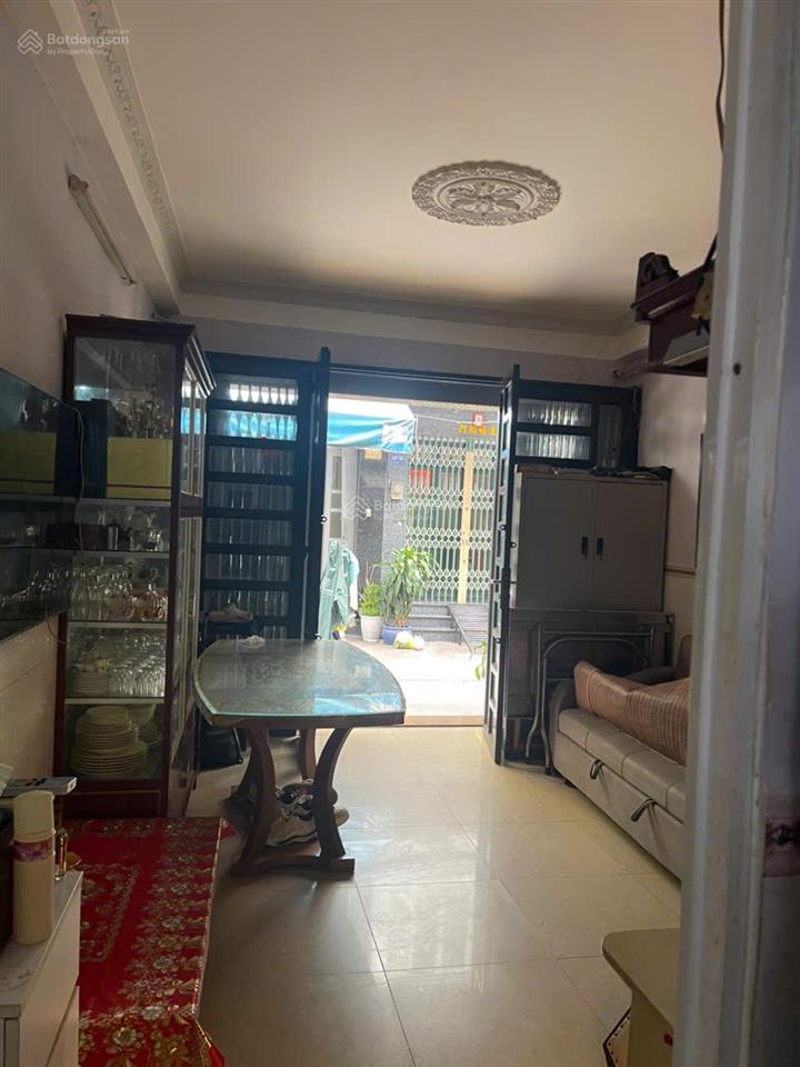 Cần bán gấp nhà hẻm ô tô đường lạc long quân, quận 11. dt 39m2