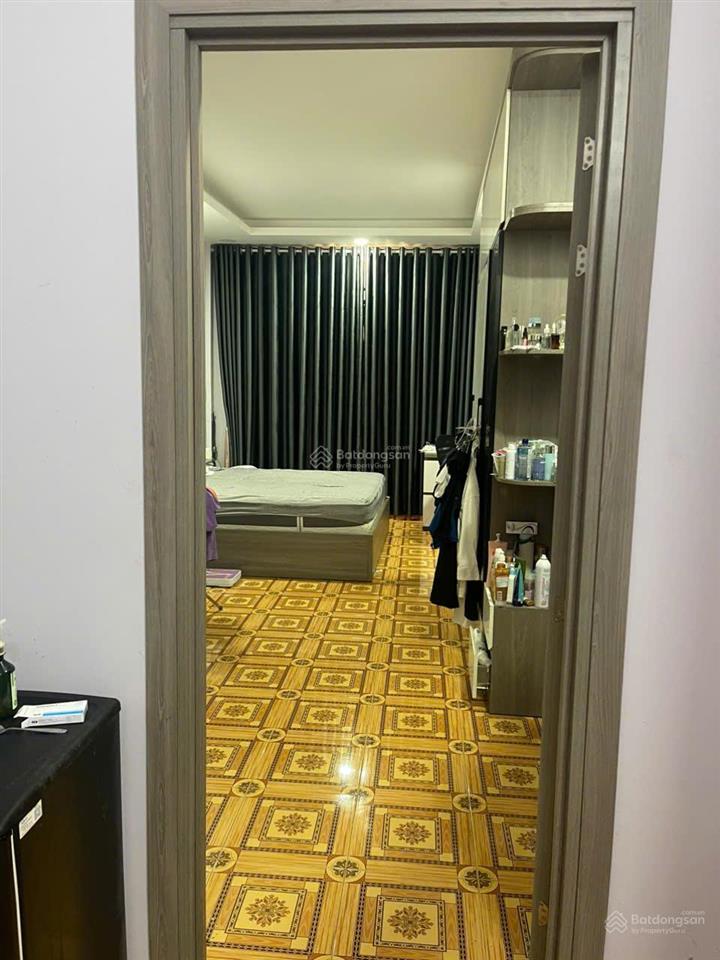 Cần bán gấp nhà hẻm ô tô đường lạc long quân, quận 11. dt 39m2