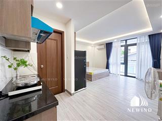 Cho thuê căn studio/1 phòng có bancon full nội thất ngay trung tâm quận 4