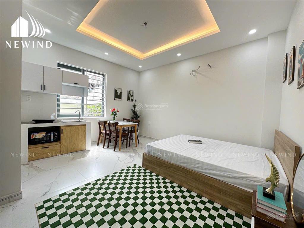 Căn hộ dịch vụ bancon/cửa sổ full nội thất sát parc mall, cầu nguyễn văn cừ , quân 1,quận 5