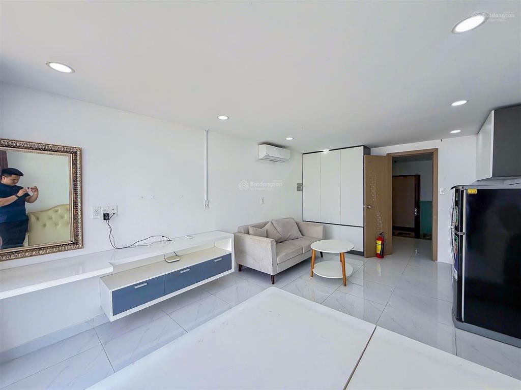 Căn hộ ban công/cửa sổ đầy đủ nội thất thoáng mát gần lotte himlam pmh, trường tdtu, rmit, ufm