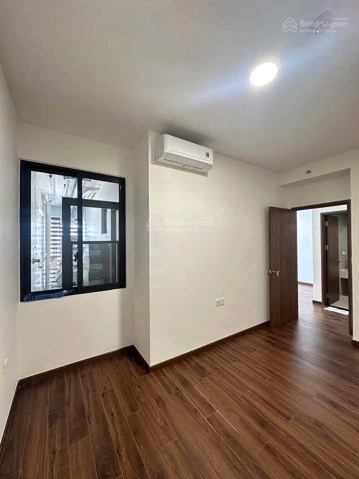 Akari nhà trống giá tốt có 3 máy lạnh
