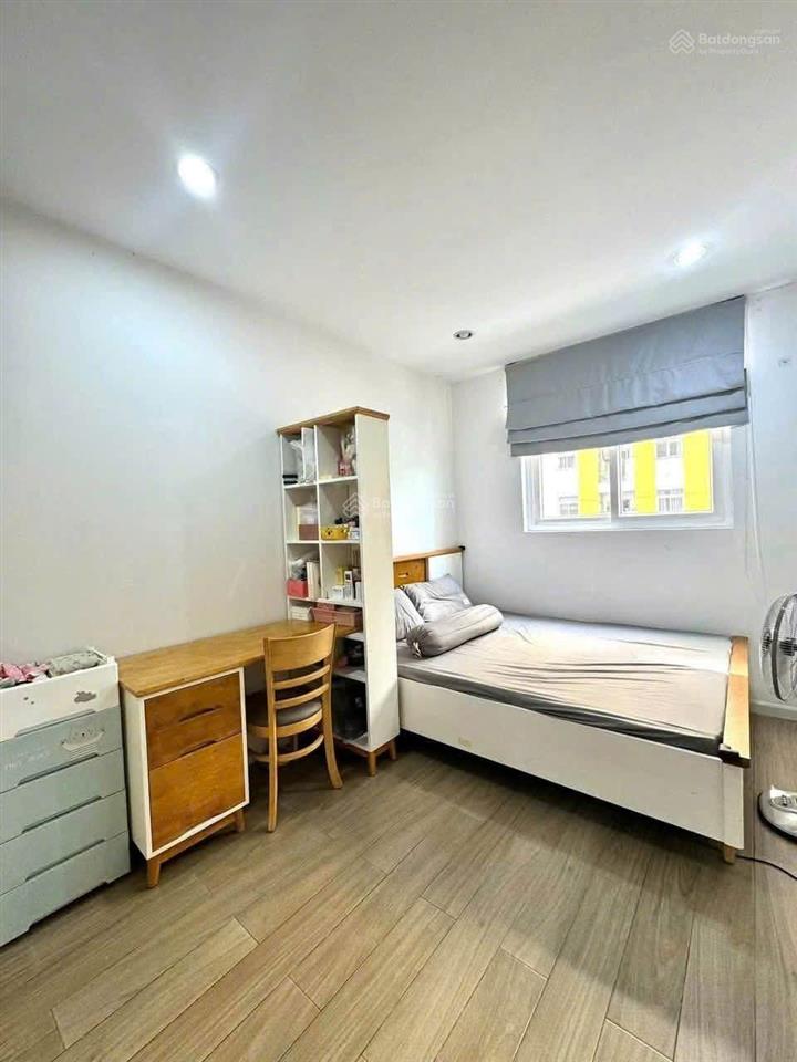 Cần bán gấp căn hộ citygate căn góc đẹp full nội thất giá 2yty8..