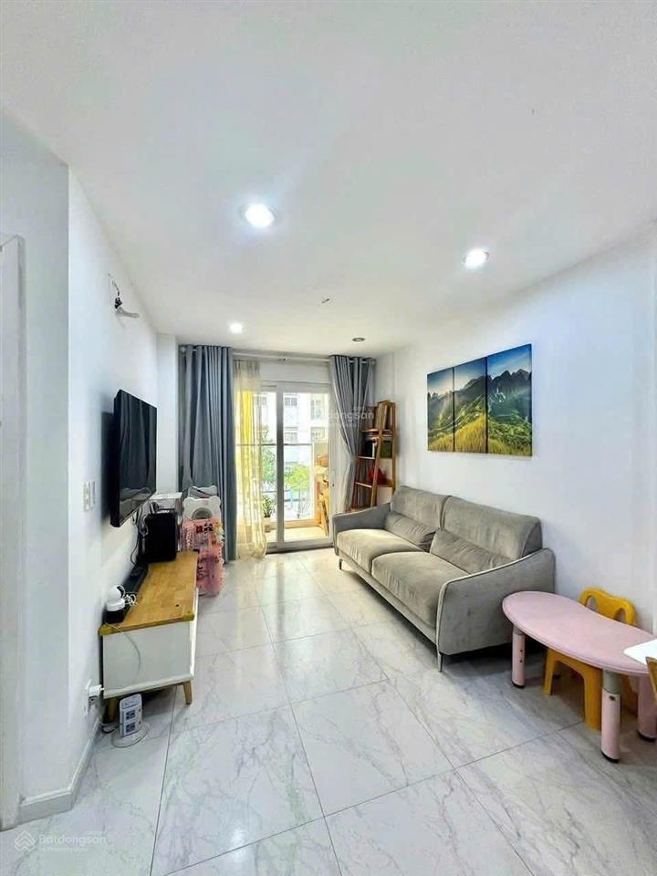 Cần bán gấp căn hộ citygate căn góc đẹp full nội thất giá 2yty8..