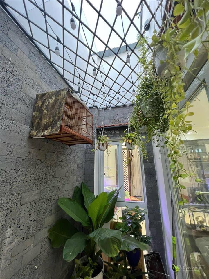 Nhà đẹp tân bình giá tốt vào ở ngay