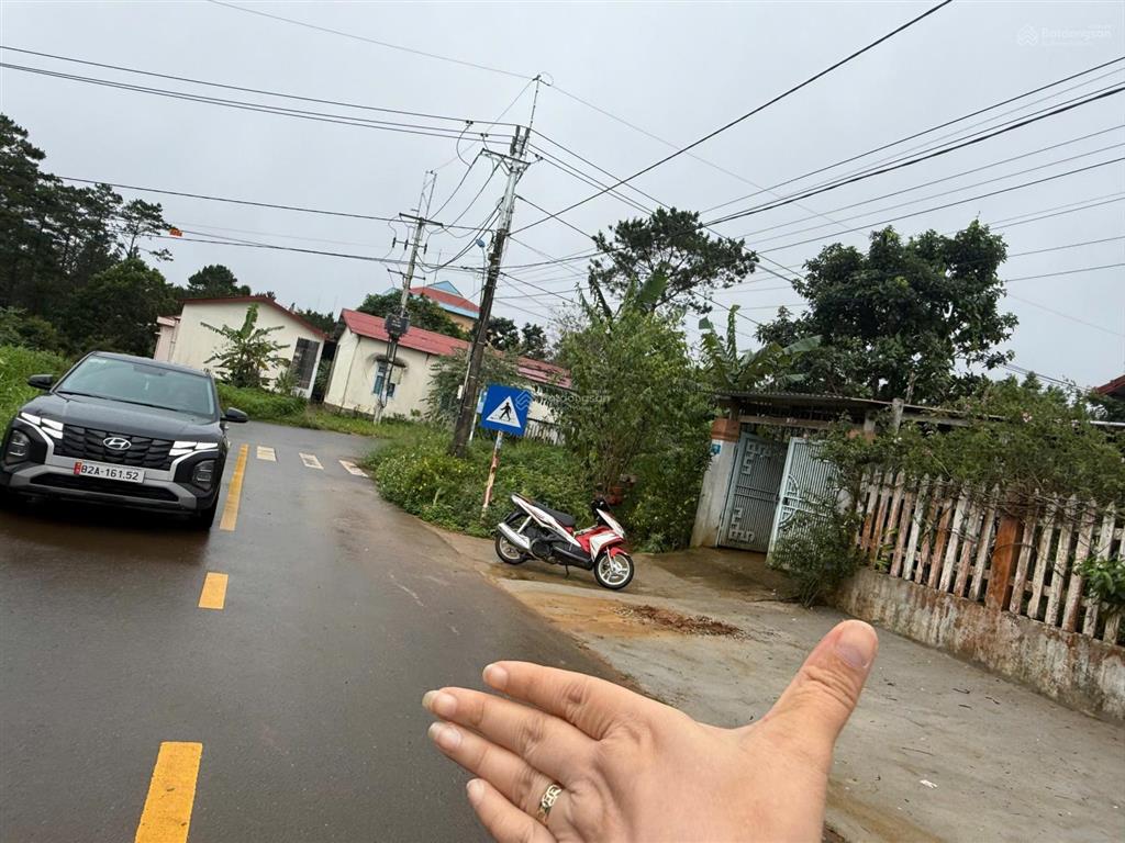 Bán nhà trung tâm măng đen giá rẻ