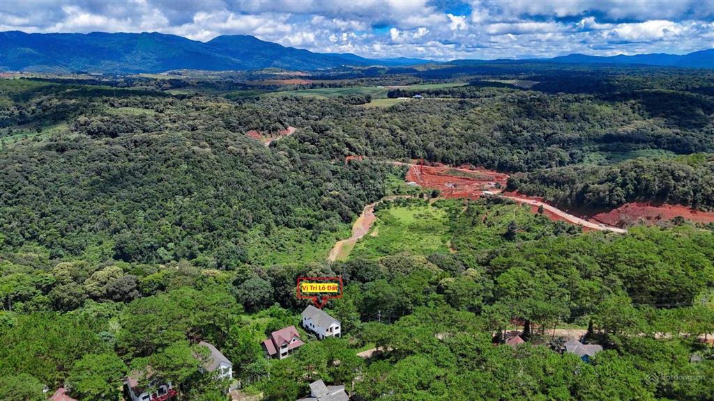 Bán biệt thự mặt tiền hồ xuân hương  măng đen  kon tum, giá bán 24 tỷ