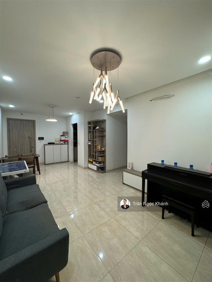 Vista verde bán căn hộ 2pn full nội thất 80m2 giá 8tỷ sẵn sổ hồng mua bán trong ngày. 0377 949 ***