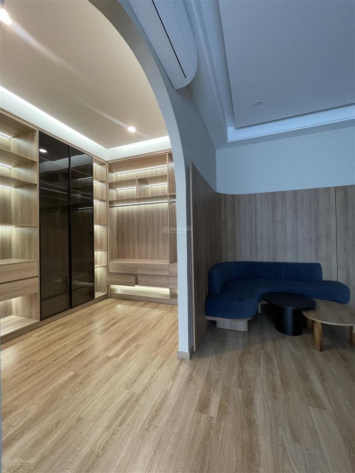 Cho thuê penthouse  lotus  5pn, 4wc, 424m2 tại vista verde, thạnh mỹ lợi, q2, giá tốt
