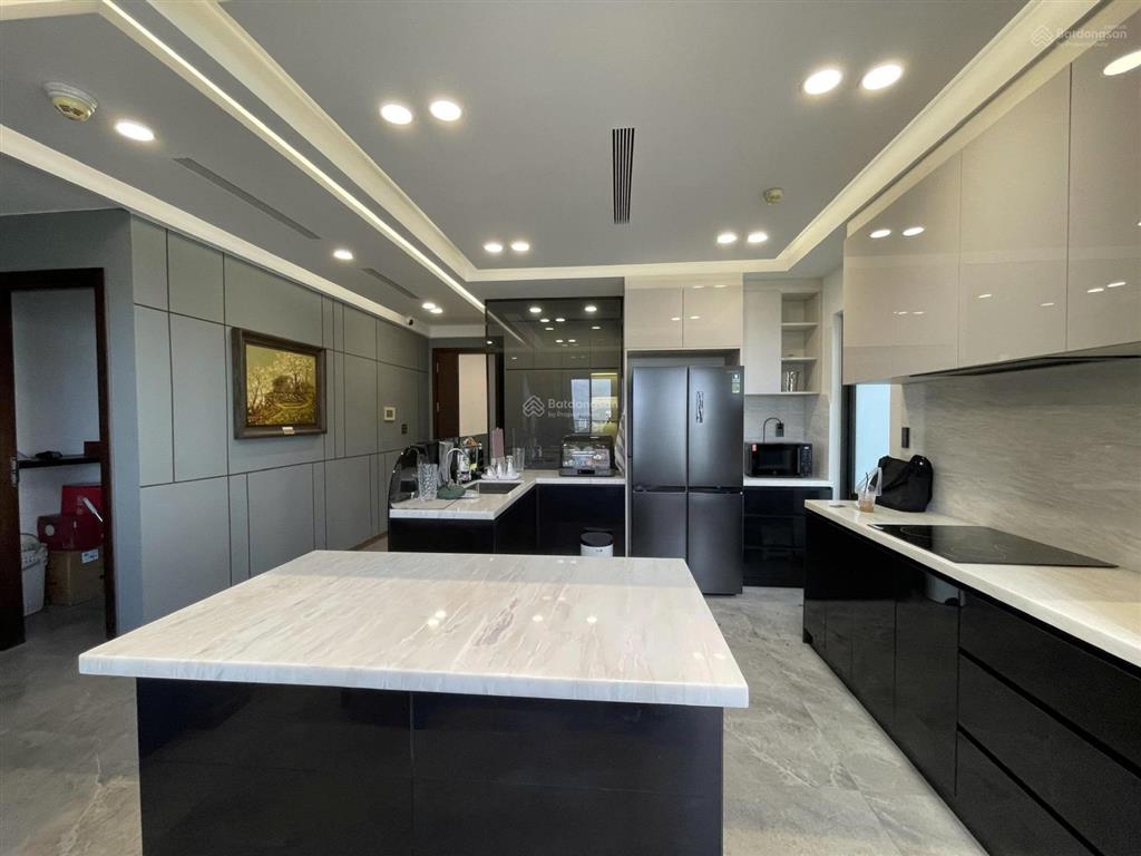 Cho thuê penthouse one verandah, bát nàn, 105 triệu, 215m2, 3pn, 3wc, giá ưu đãi