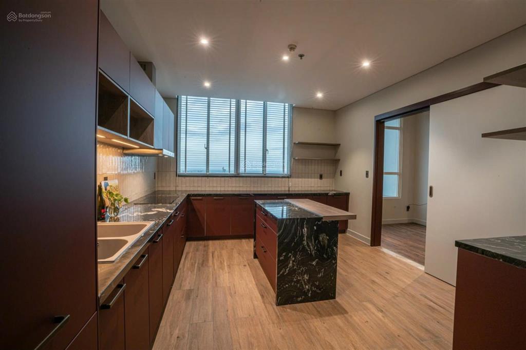 Cho thuê penthouse vista verde thạnh mỹ lợi 439m2 5pn 5wc giá 150tr bao phí sẵn chìa khóa xem nhà