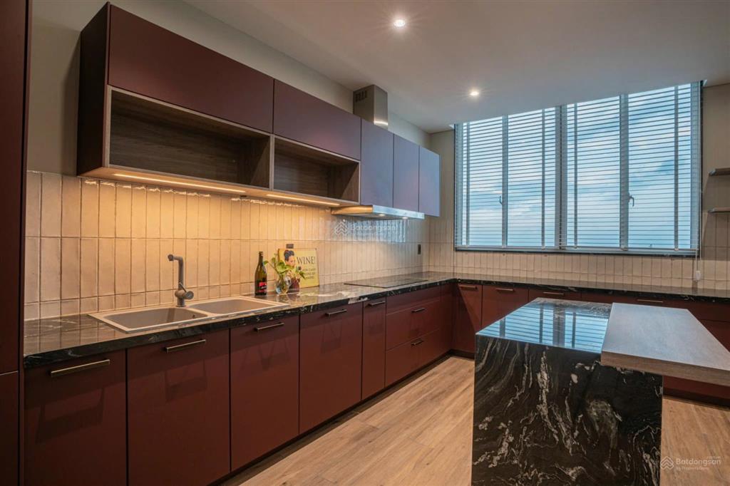 Cho thuê penthouse vista verde thạnh mỹ lợi 439m2 5pn 5wc giá 150tr bao phí sẵn chìa khóa xem nhà