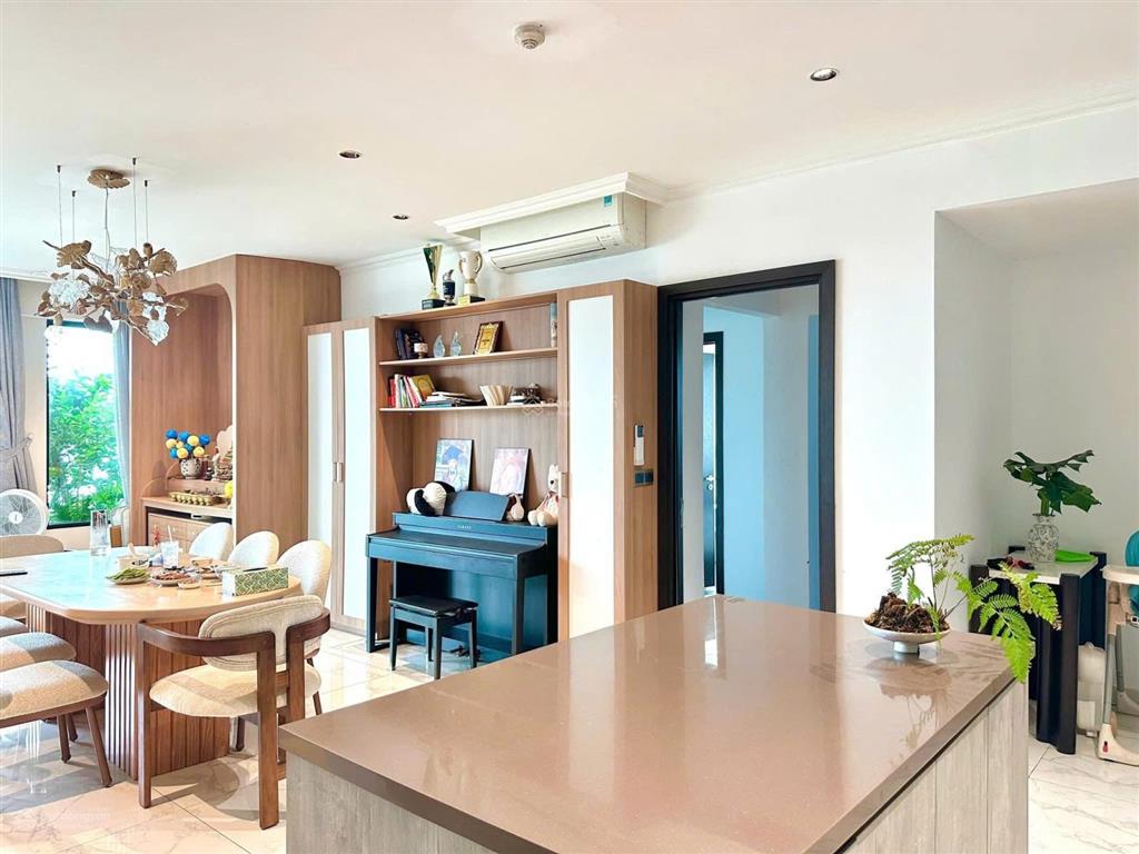 Cho thuê cc đẹp tại feliz en vista, 110 triệu, 239m2, 4pn, 4wc, full giỏ hàng duplex  skymansion