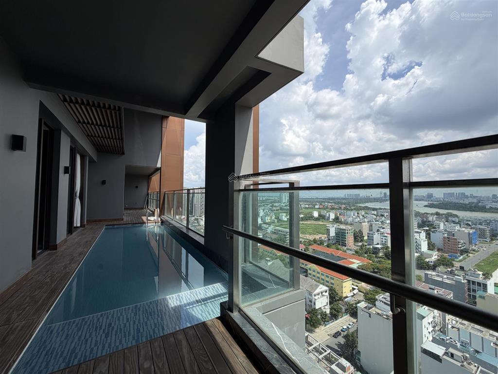 Cho thuê ch 4pn 4vs tại căn hộ define, 139 triệu, 325 m2
