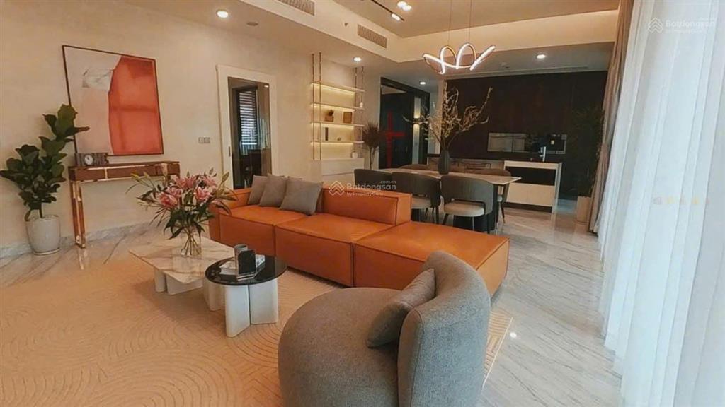 Cho thuê cc tại căn hộ define, 115 triệu, 220m2, 3pn, 4wc, đầy đủ nội thất lầu cao