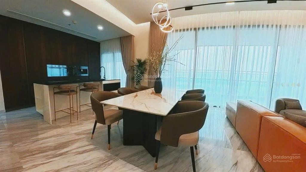 Cho thuê cc tại căn hộ define, 115 triệu, 220m2, 3pn, 4wc, đầy đủ nội thất lầu cao