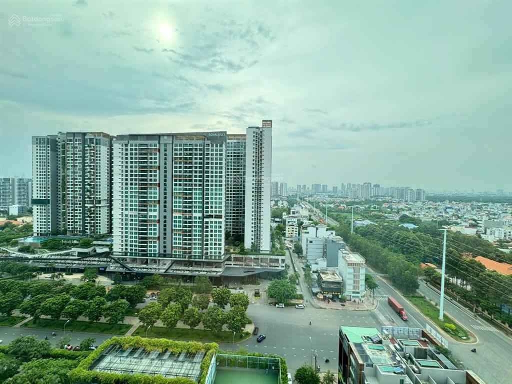 Bán cc vista verde, 8,6 tỷ btp  98m2, 2pn, ban công rộng lầu trung thoáng mát