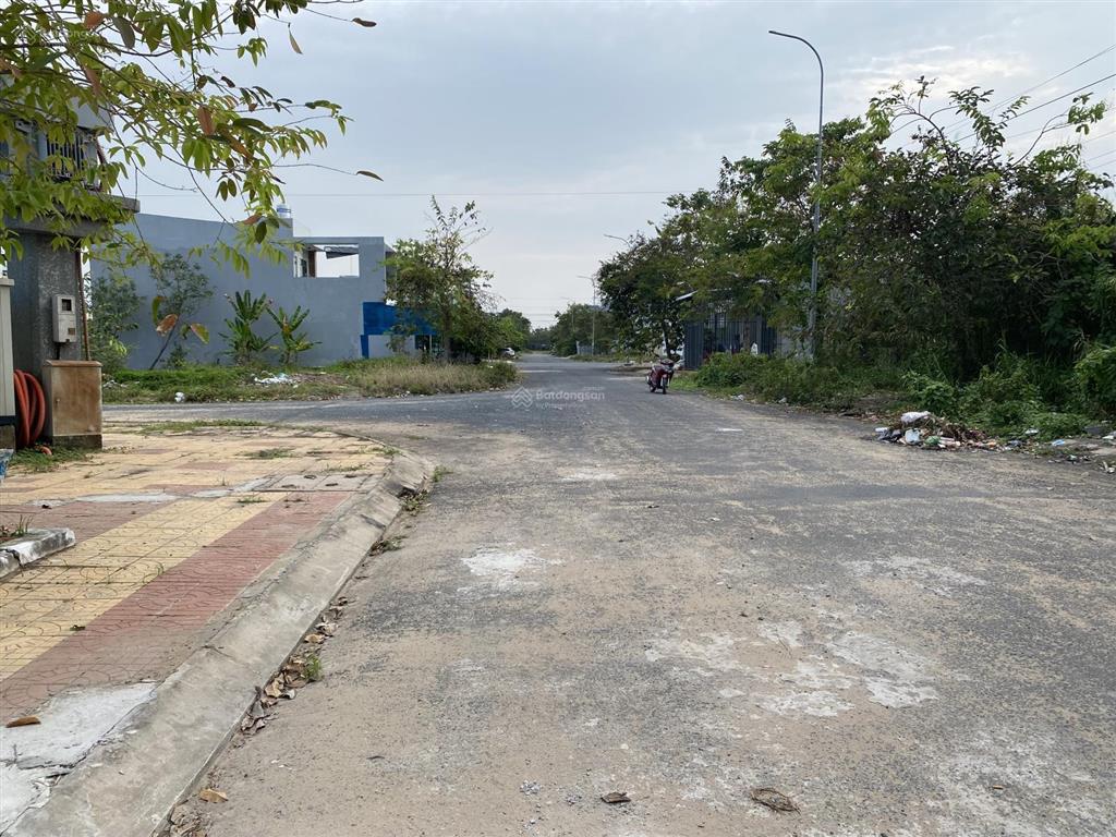 Bán nhanh nền b13 khu dân cư tân phú