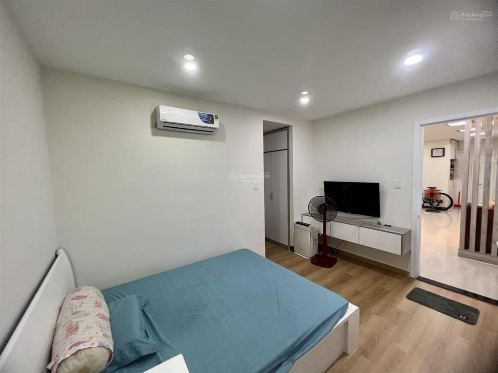 Bán căn hộ chung cư the mansion, 3,35 tỷ, 95m2, 3pn + 2wc, full nội thất sách vali vào ở.