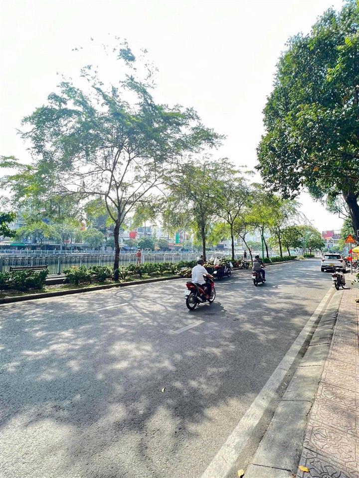 31 tỷ nhà 2 mặt tiền 6 tầng trường sa phường nhiêu lộc