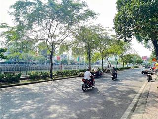31 tỷ nhà 2 mặt tiền 6 tầng trường sa phường nhiêu lộc
