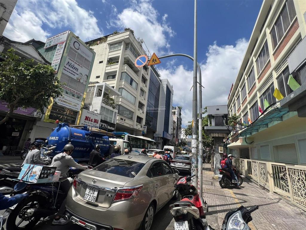 29 tỷ nhà 5 tầng 2 mặt tiền nguyễn đình chiểu phường bàn cờ