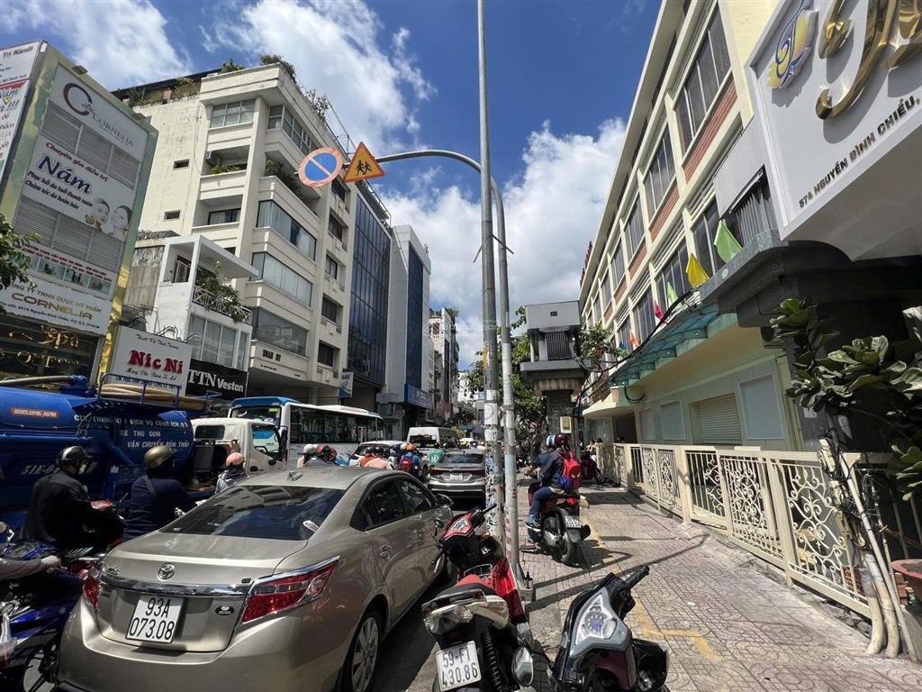 29 tỷ nhà 5 tầng 2 mặt tiền nguyễn đình chiểu phường bàn cờ
