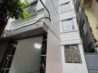 Nhà 4 tầng thang máy, mới, đẹp, thoáng, yên tĩnh, ngay trung tâm thành phố