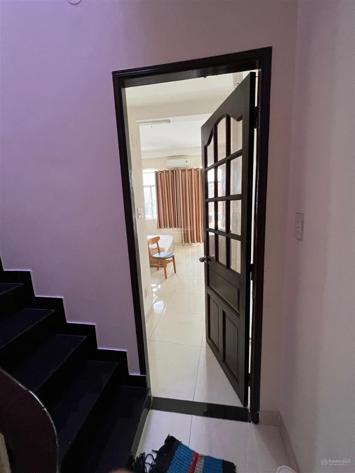 Vị trí mặt tiền 3x0 huỳnh văn bánh, p. 10, q. pn, ngang 4,8m, chính chủ bán gấp giá chỉ 17 tỷ