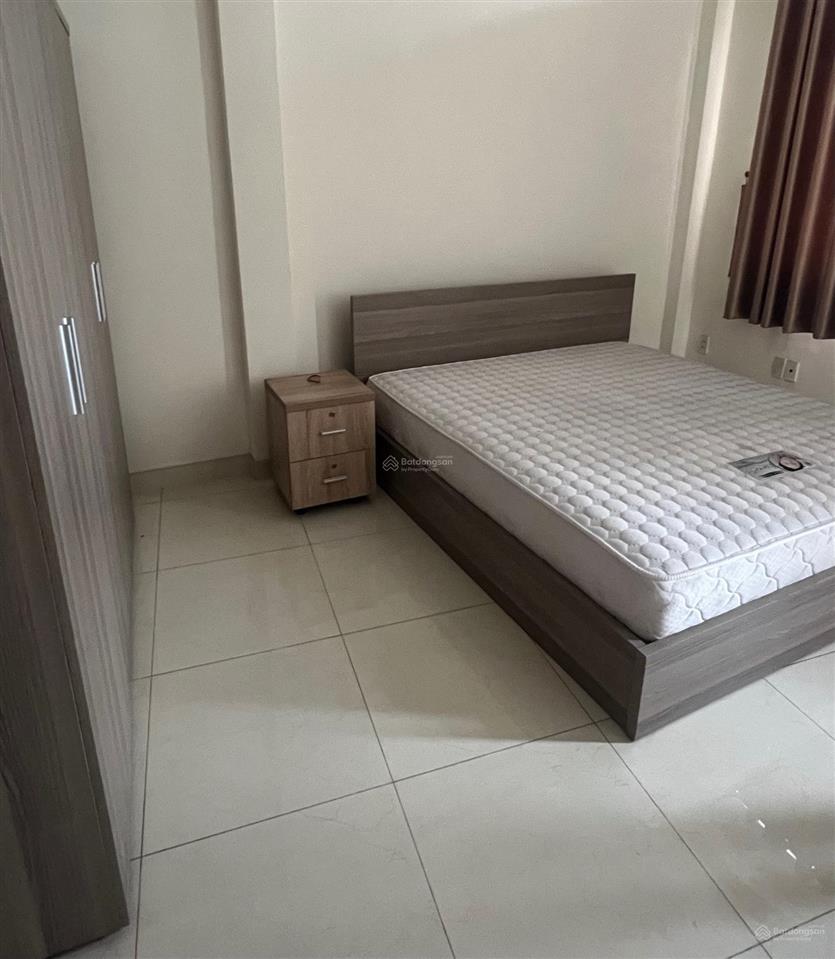 Vị trí mặt tiền 3x0 huỳnh văn bánh, p. 10, q. pn, ngang 4,8m, chính chủ bán gấp giá chỉ 17 tỷ