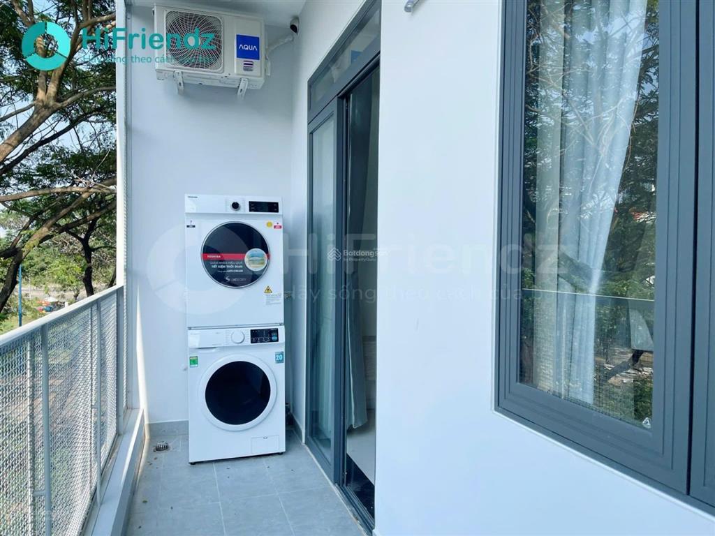 Trống sẵn 1pn tách bếp  ban công, máy giặt, máy sấy riêng! nhận thú cưng
