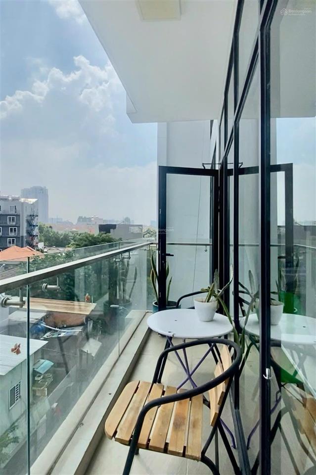 Một phòng ngủ cao cấp thảo điền  balcony lớn  nhiều ánh sáng tự nhiên