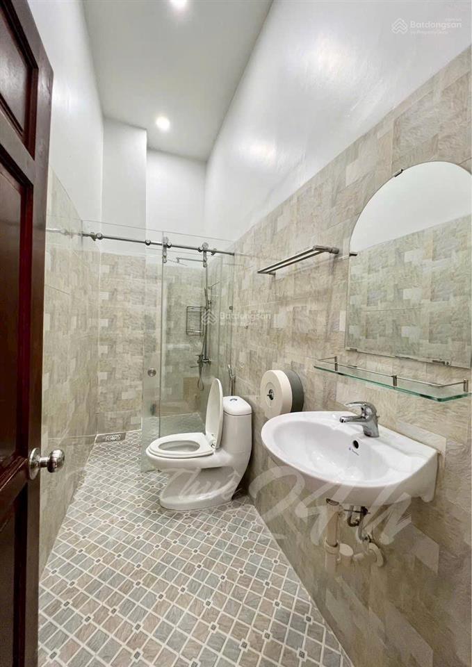 Cho thuê nhà 1 trệt 1 lầu kdc hồng phát  ninh kiều  cần thơ