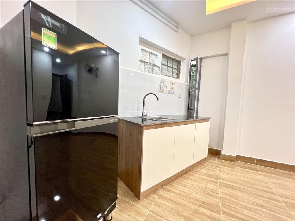 Phòng mới, nội thất cơ bản, tại nguyễn công hoan, phường cầu kiệu, phú nhuận, tp. hcm