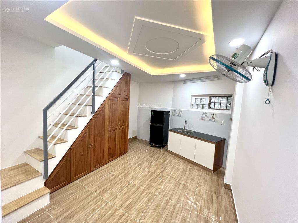 Phòng mới, nội thất cơ bản, tại nguyễn công hoan, phường cầu kiệu, phú nhuận, tp. hcm