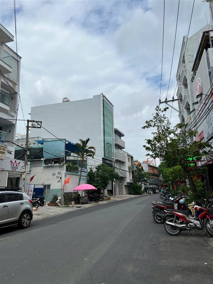 Bán nhà nguyễn gia trí (d2), bình thạnh. 10m * 12m, 3 tầng. giá 25 tỷ thương lượng