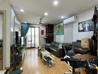 Chính chủ bán căn hộ chung cư cầu giấy lô góc 85m2 giá 6,7 tỷ