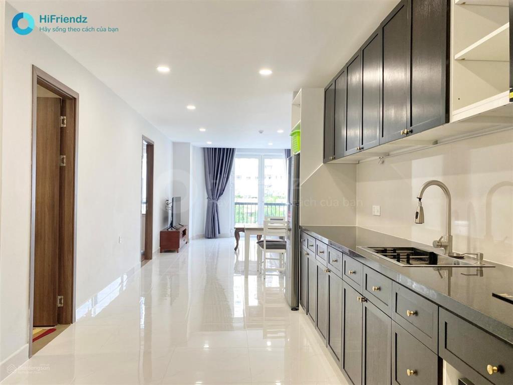 2 phòng ngủ = rộng 100m2, tận 2 ban công + máy giặt riêng = gym + hồ bơi
