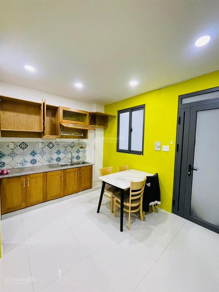 Trống siêu phẩm  1 phòng ngủ cao cấp + full nội thất  ban công + cho nuôi pet