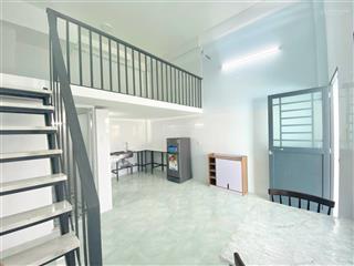 Duplex gác cao 2m  siêu rộng  có ban công hành lang phía trước